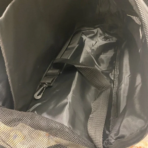 Small pet carrier - Picture 2 of 3